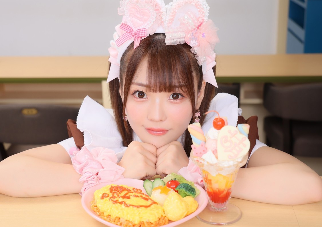 hitomi