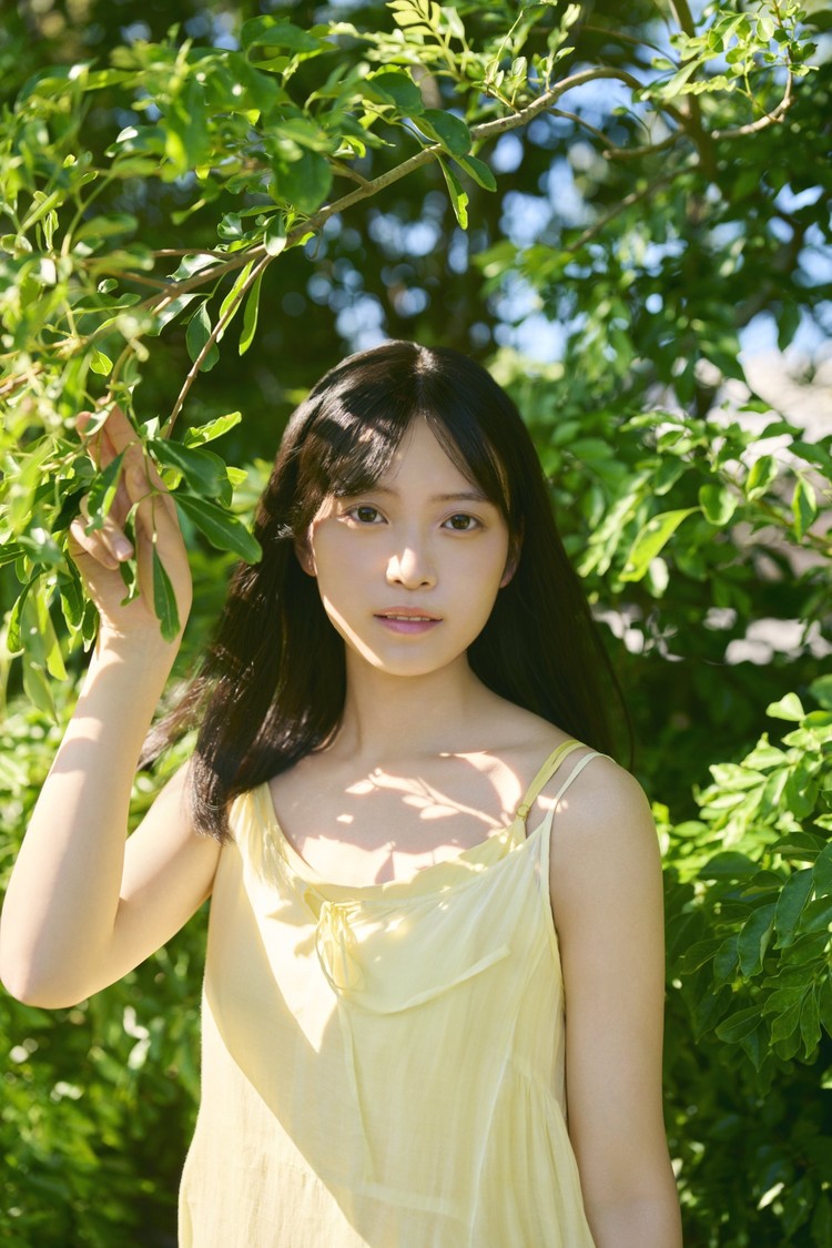 新井彩永「B.L.T.2026年9月号」（東京ニュース通信社刊） 撮影／熊木優