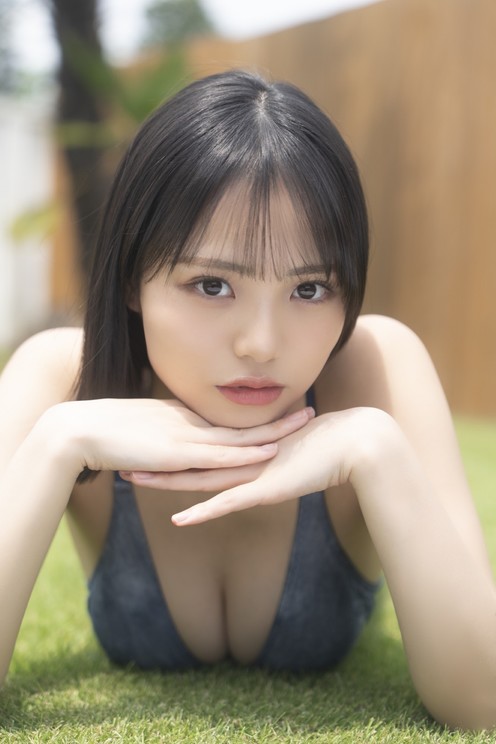 週刊ヤングジャンプアザーカット  ©佐藤佑一／集英社