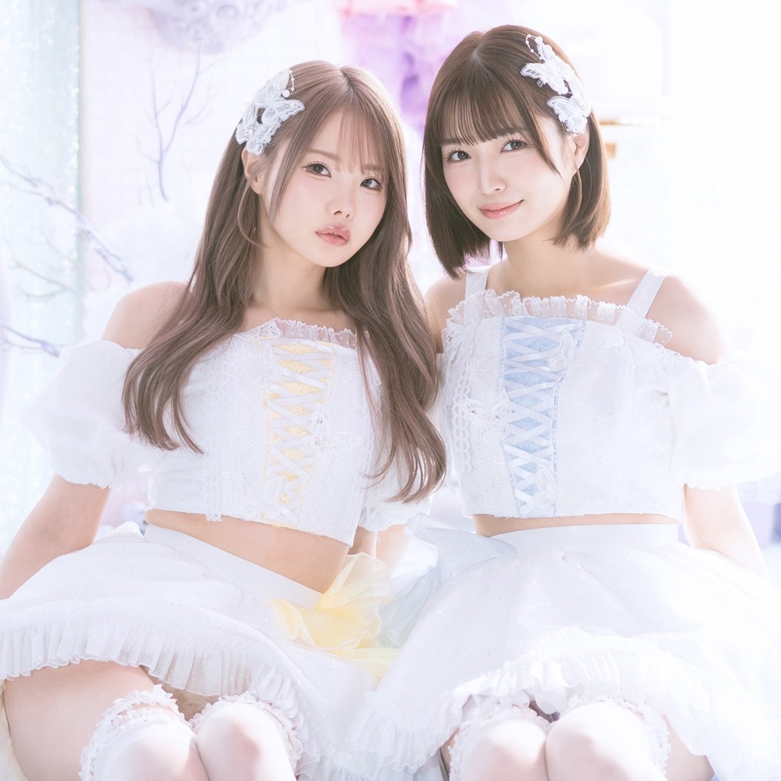 fleuЯR（左）松本いちか　（右）倉本すみれ