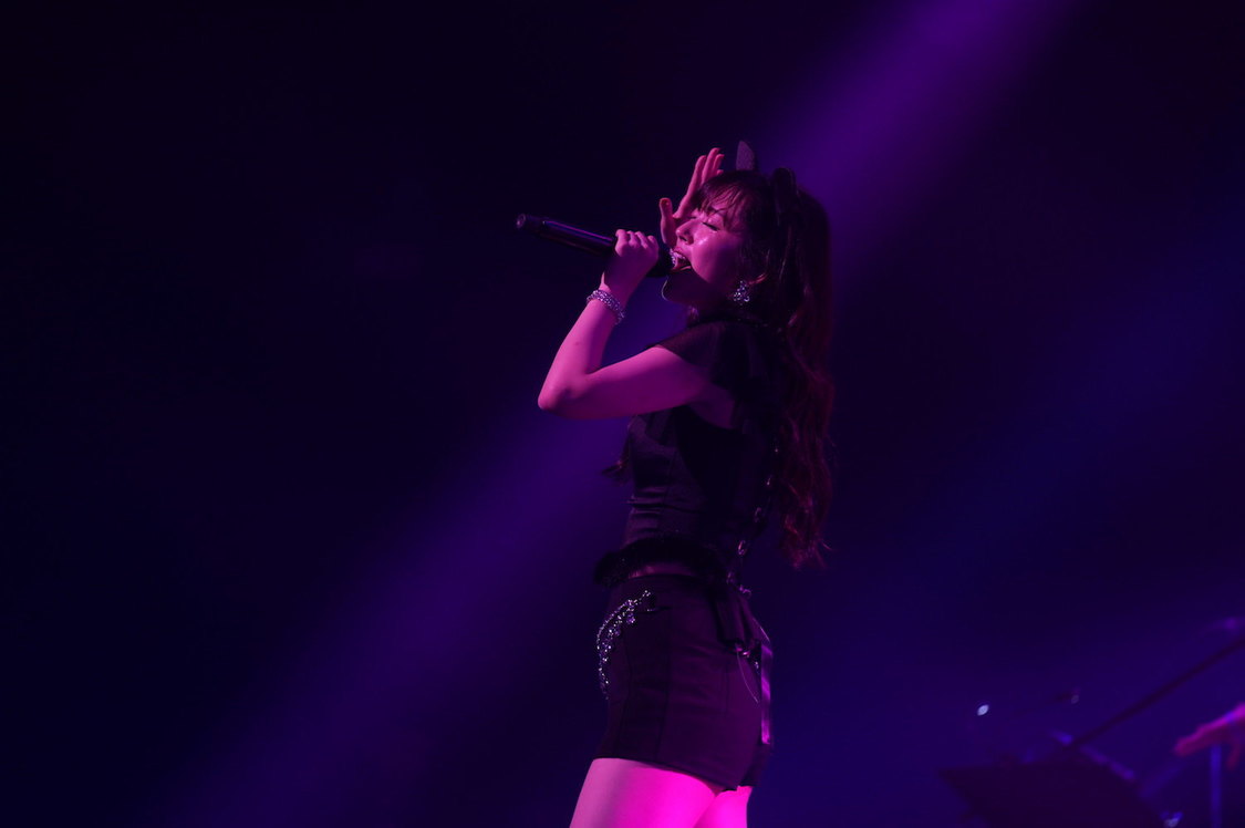 ＜鈴木愛理 LIVE 2019“Escape”＞｜大阪・フェスティバルホール（2019年8月4日）