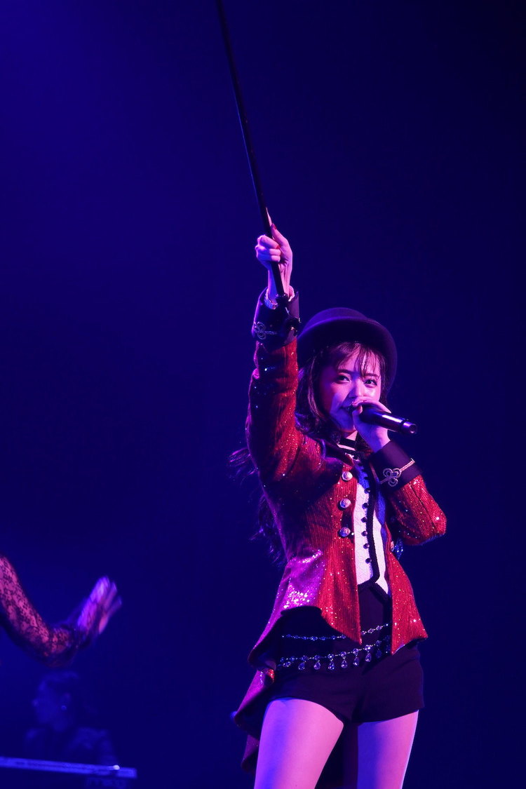 ＜鈴木愛理 LIVE 2019“Escape”＞｜大阪・フェスティバルホール（2019年8月4日）