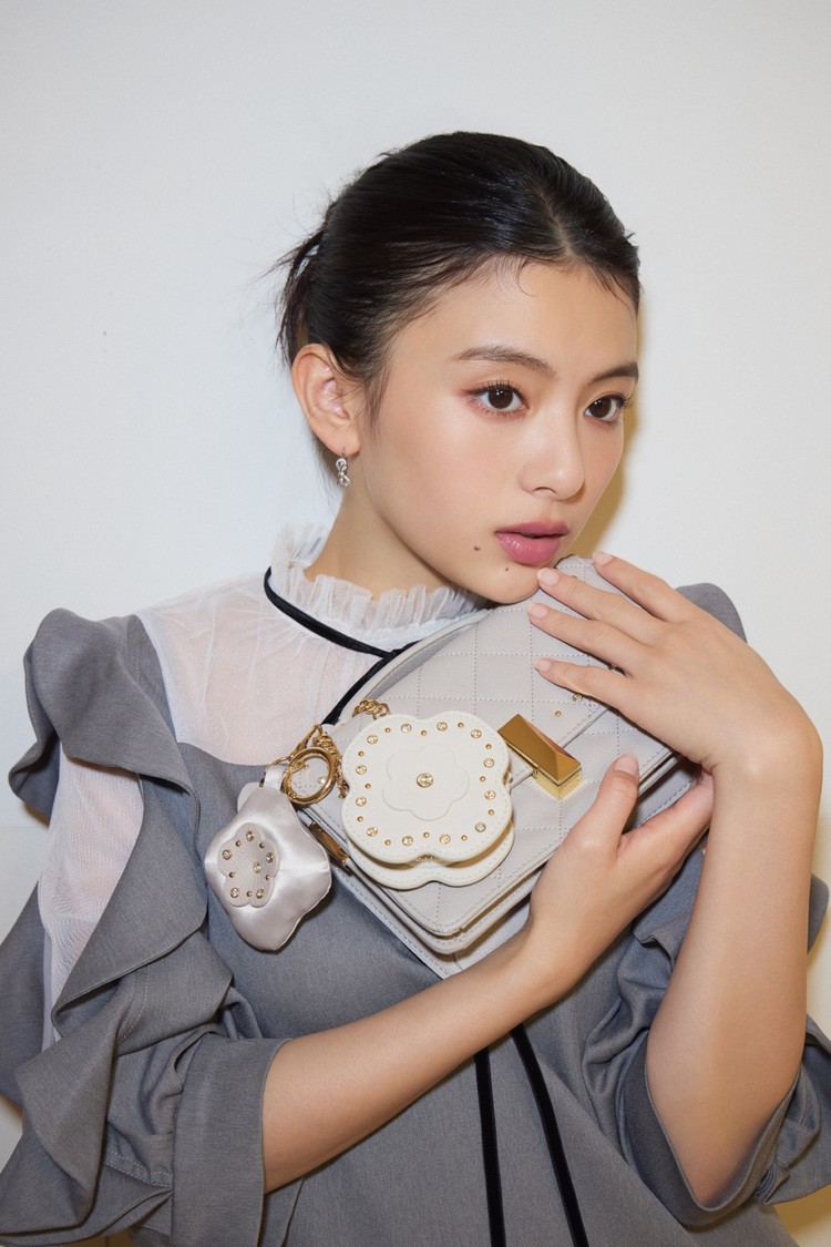 出口夏希