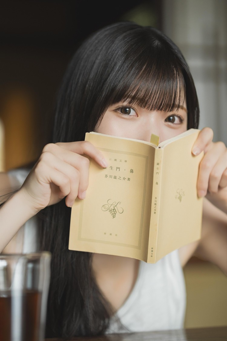 デジタル写真集『純白』　撮影／やすいきしょう