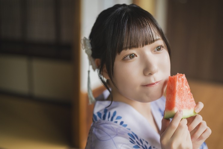 デジタル写真集『純白』　撮影／やすいきしょう