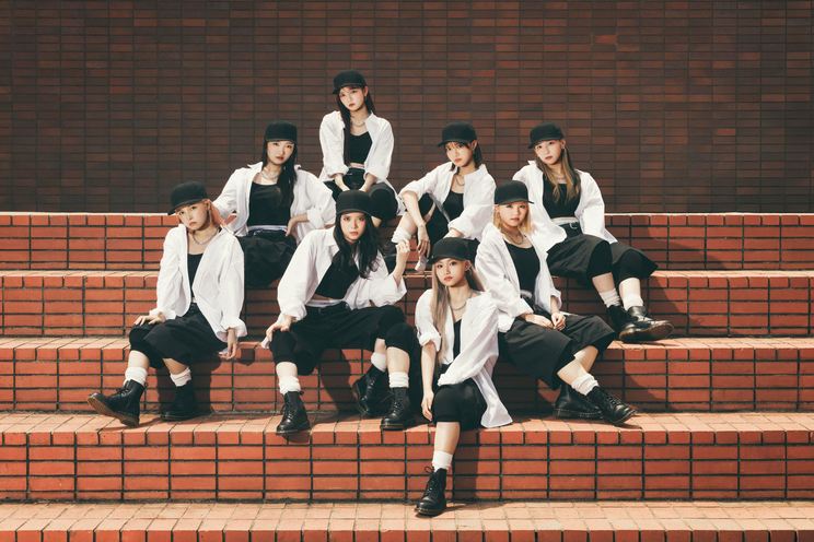 Laki、ニューアルバム『WORK≒LiFE』新ビジュアル&ジャケット写真を公開!