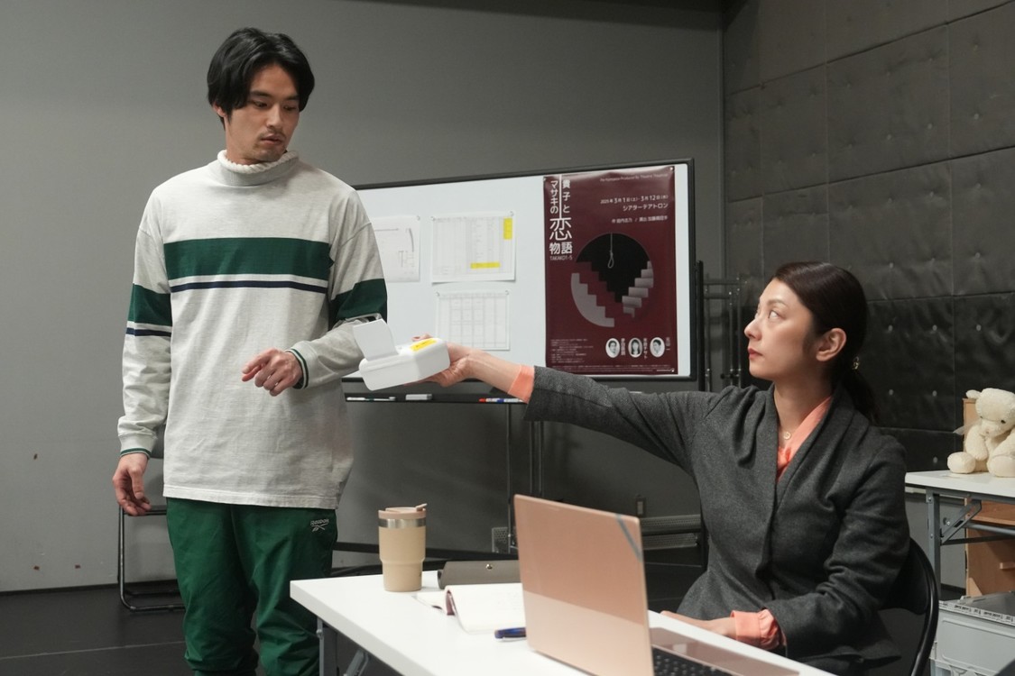 ©鴻池留衣／文藝春秋／2026「本当にあった話（の話）」製作委員会