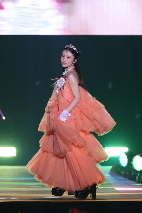 矢吹奈子