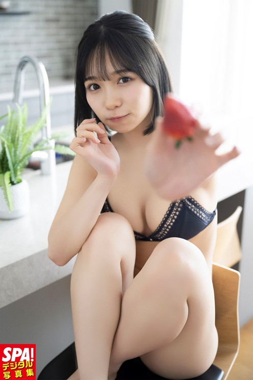 『SPA!デジタル写真集 池本しおり「近所にいる高嶺の花」』 撮影/武田敏将