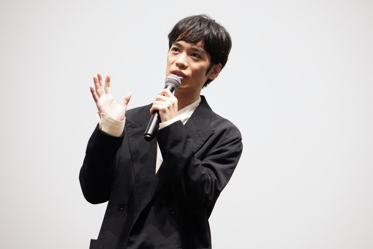 小野賢章