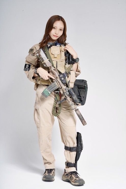 (C) アストワ