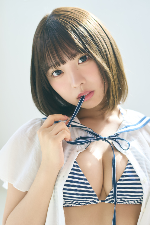 デジタル限定写真集『おー、れー、の、こ・ひ・な!!』(撮影:田中 瞳)