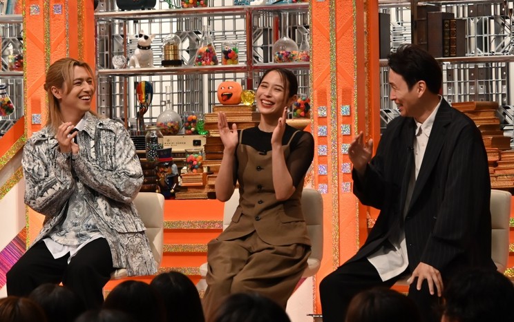 左から)松尾太陽、広瀬アリス、児嶋一哉