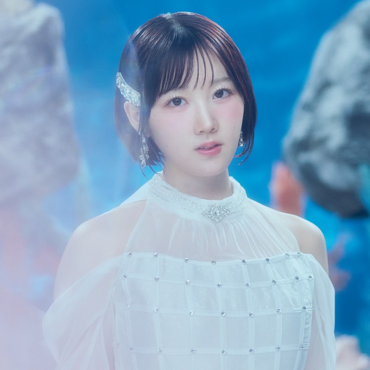 甲斐心愛 『冬服に着替えたら』 ©STU/KING RECORDS