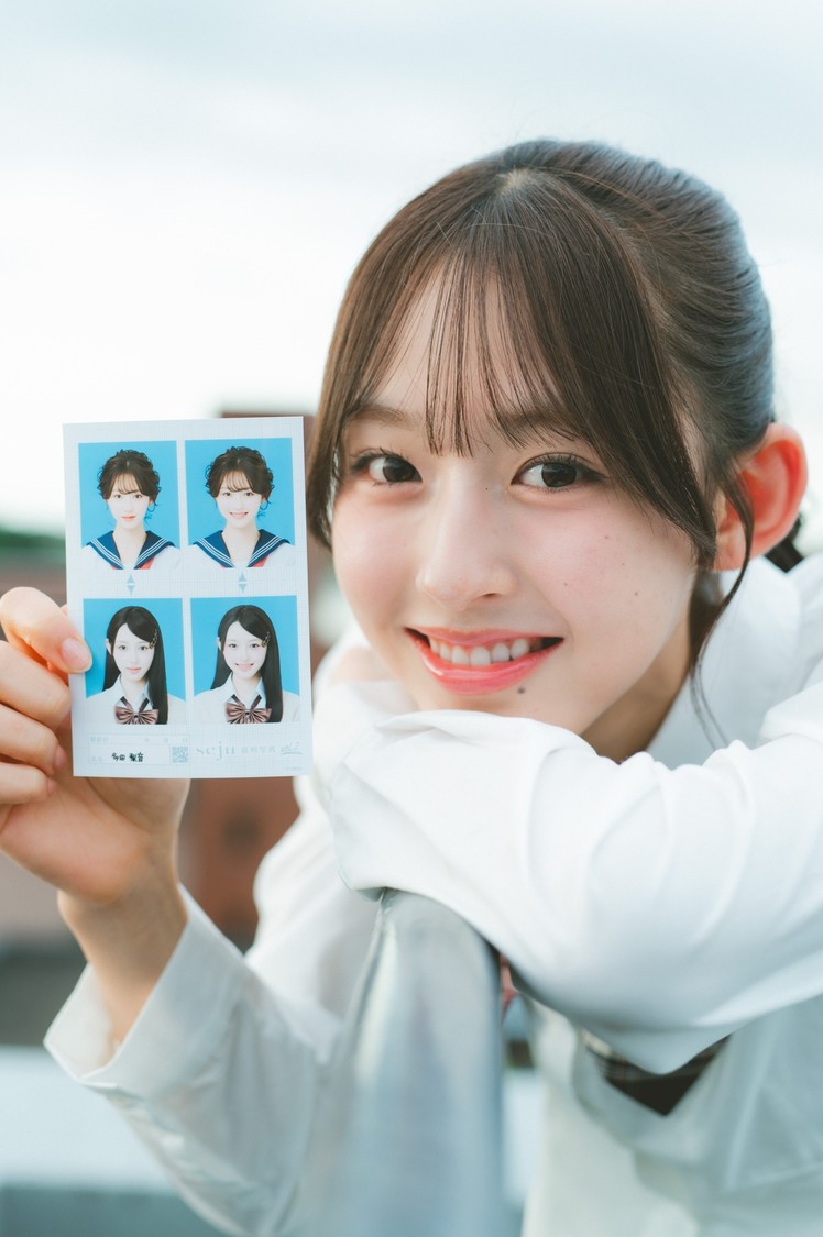 「seju証明写真風ランダムブロマイド」