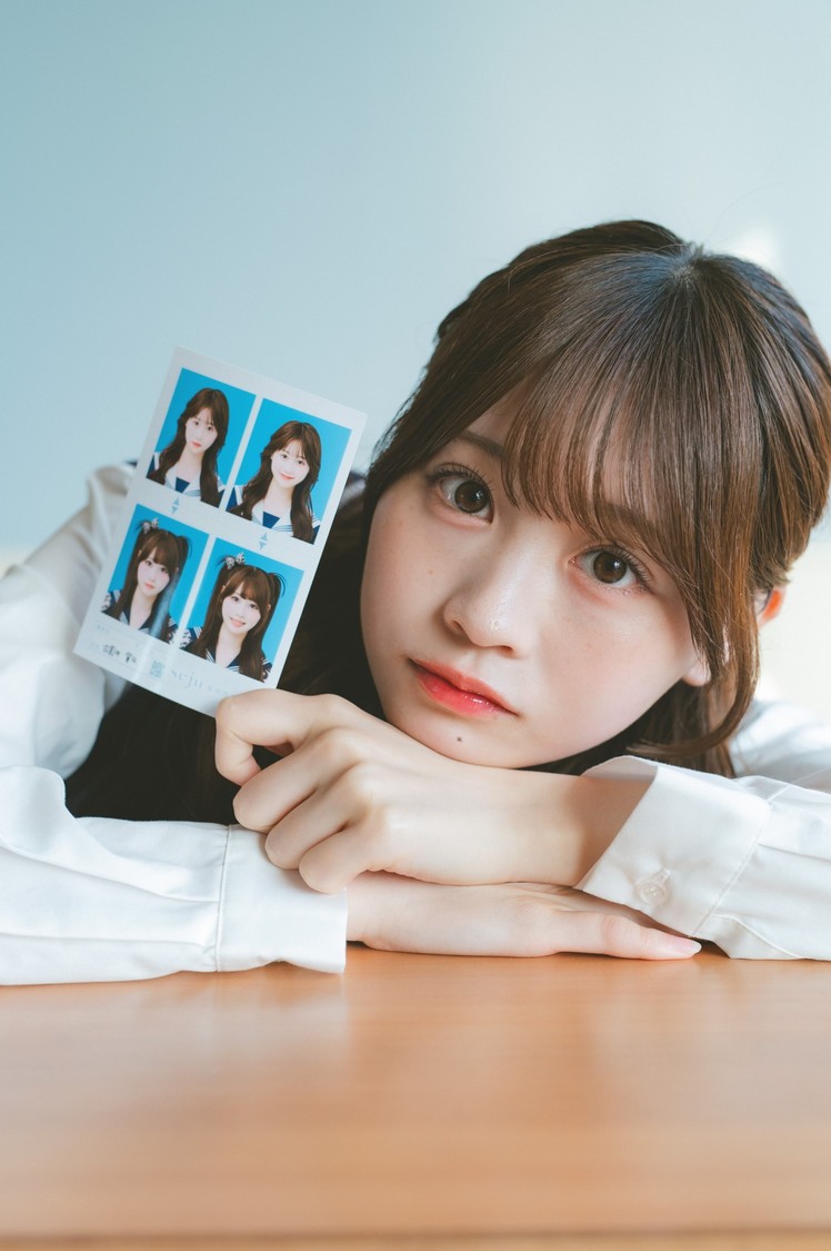 「seju証明写真風ランダムブロマイド」