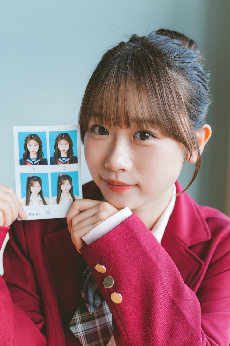 「seju証明写真風ランダムブロマイド」