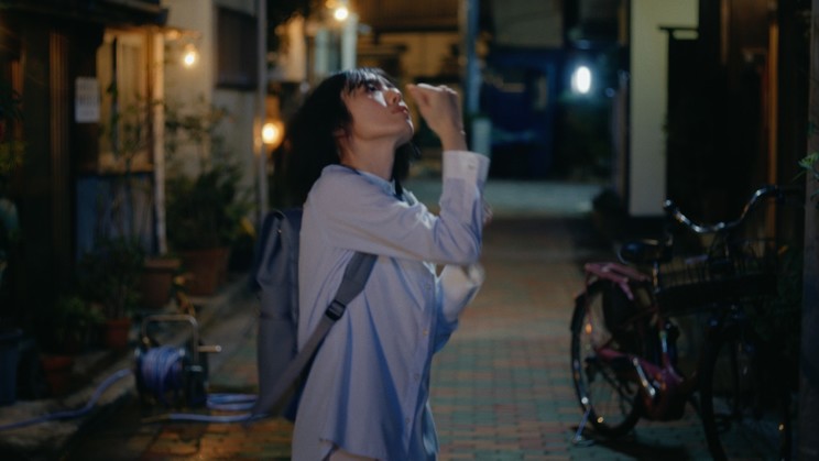 サントリー「ほろよい」新WEBムービー「ほめられた」篇