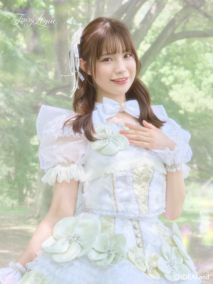小出真緒　©IDEALand