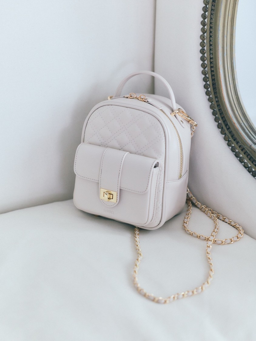「2026 WINTER COLLECTION CLASSIC FEMINITY」