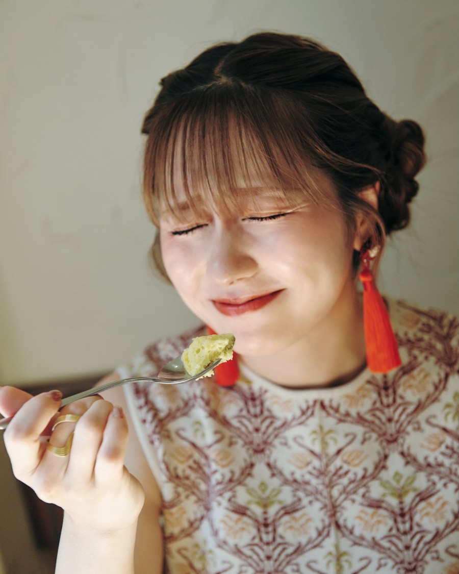 『佐々木彩夏 1st写真集「ぺろり」』 ©SDP