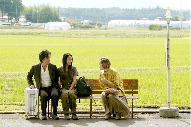 場面写真 ©2026 映画「薔薇の鎖」製作委員会