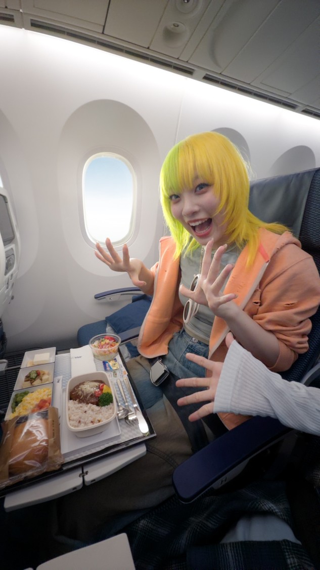 【おいしいグルメそらたび篇】JISOO・MAHINA