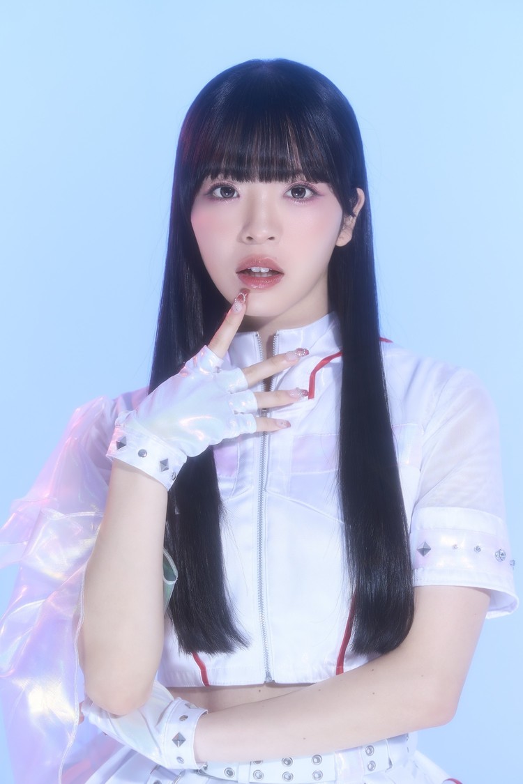 小川 華奈（HANA OGAWA)