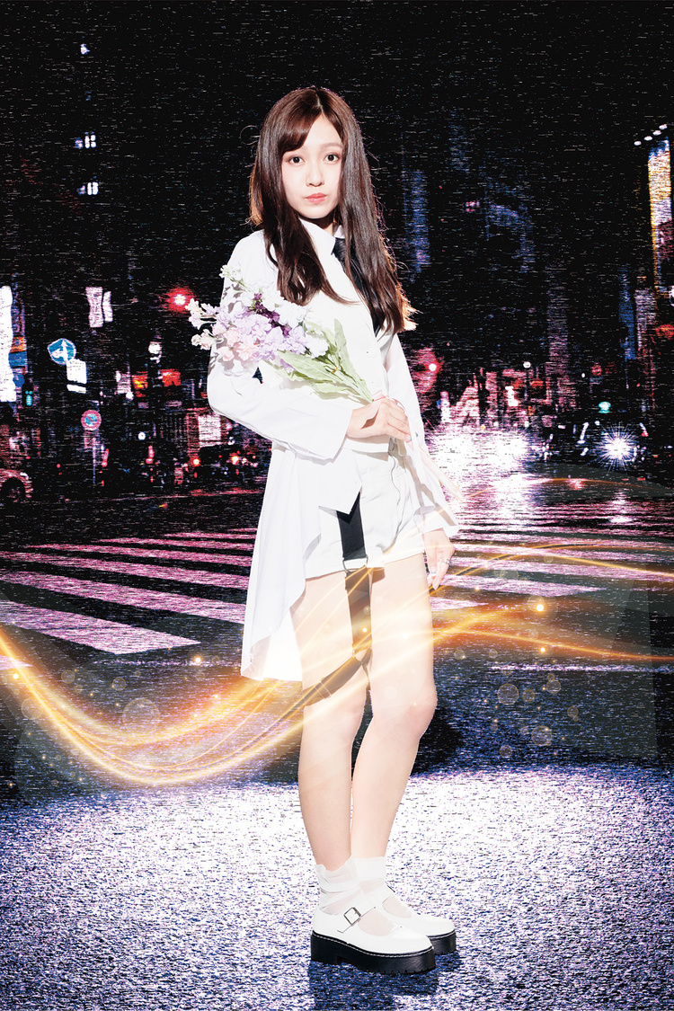 Monika（FLOWLIGHT）