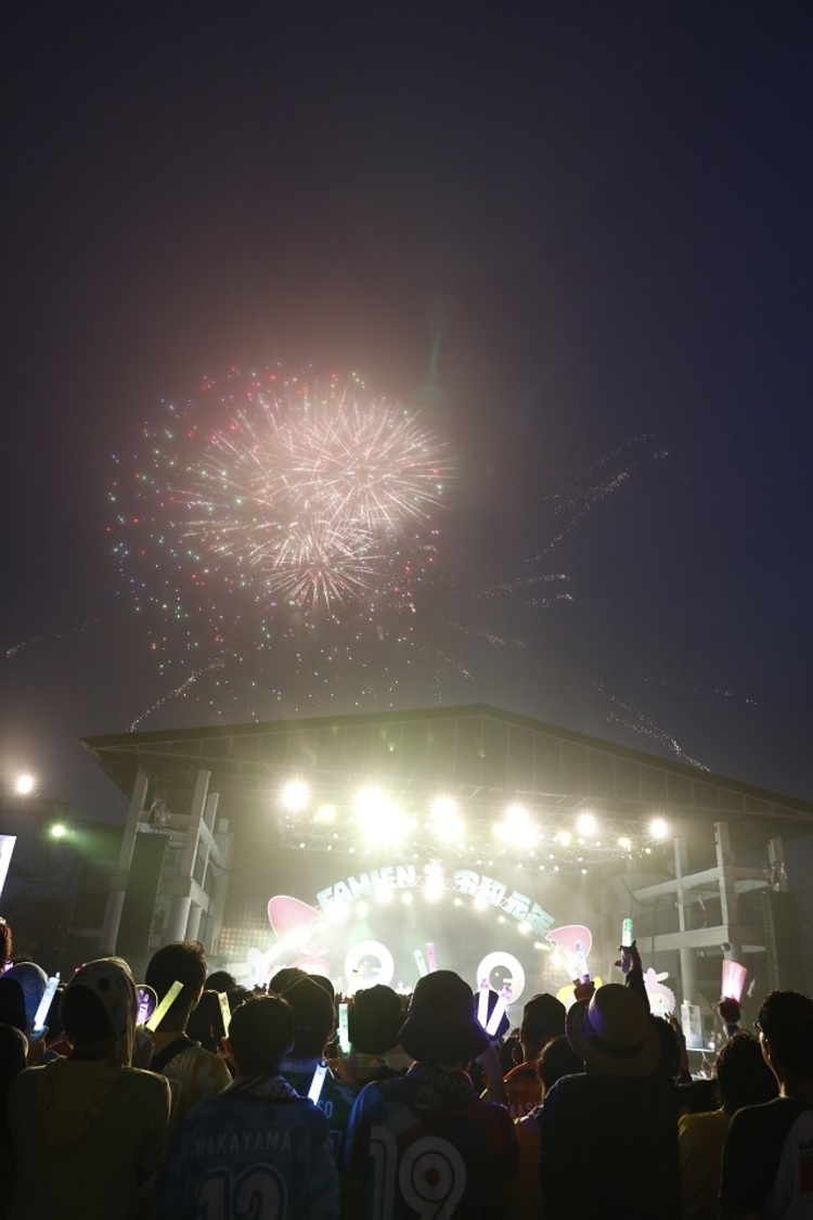 ＜エビ中 夏のファミリー遠足 略してファミえん 令和元年 in 山中湖＞Photo by 中島たくみ