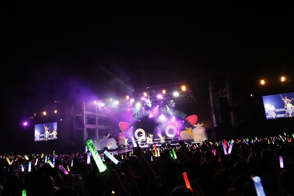 ＜エビ中 夏のファミリー遠足 略してファミえん 令和元年 in 山中湖＞Photo by 中島たくみ