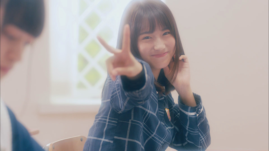 乃木坂46「図書室の君へ」MVより