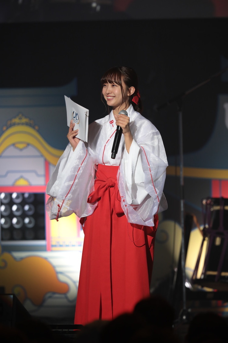 MC：渡邉幸愛（SUPER☆GiRLS）