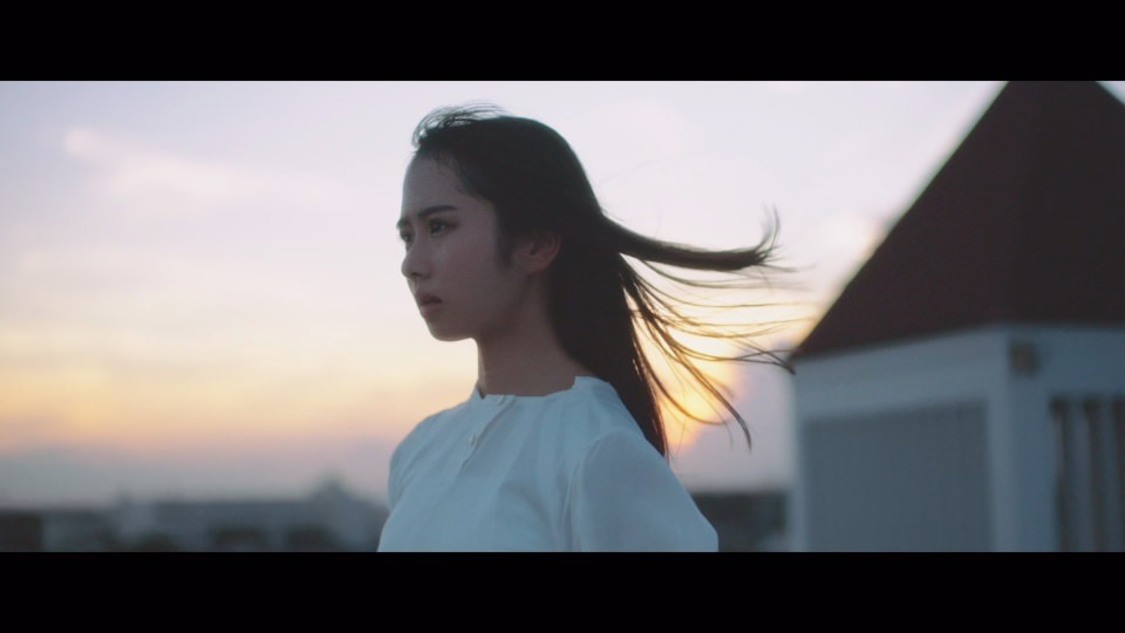 日向坂46 上村ひなのソロ曲「みんなに一番好きだと言っていた小説のタイトルを思いだせない」MV