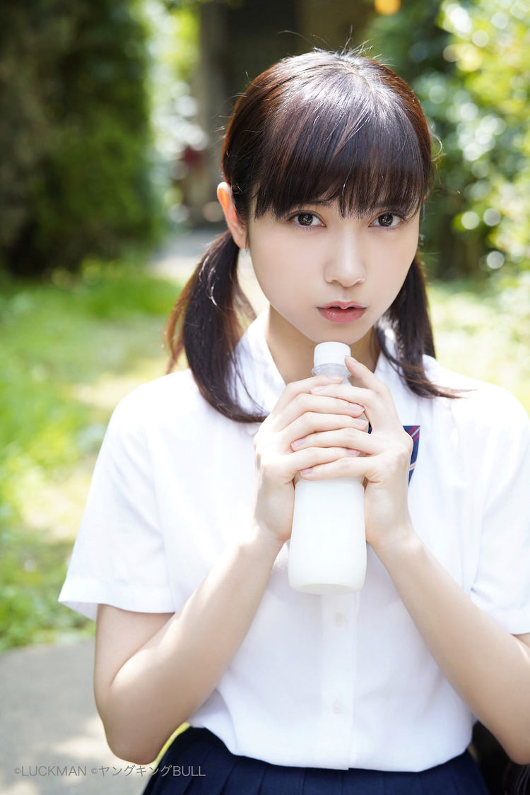 (C)LUCKMAN/ヤングキングBULL