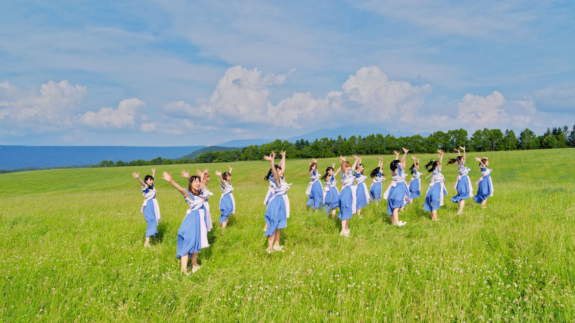 （C) AKS/キングレコード