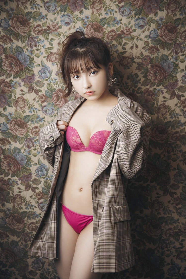 十味｜撮影：カノウリョウマ「B.L.T.11月号」東京ニュース通信社刊