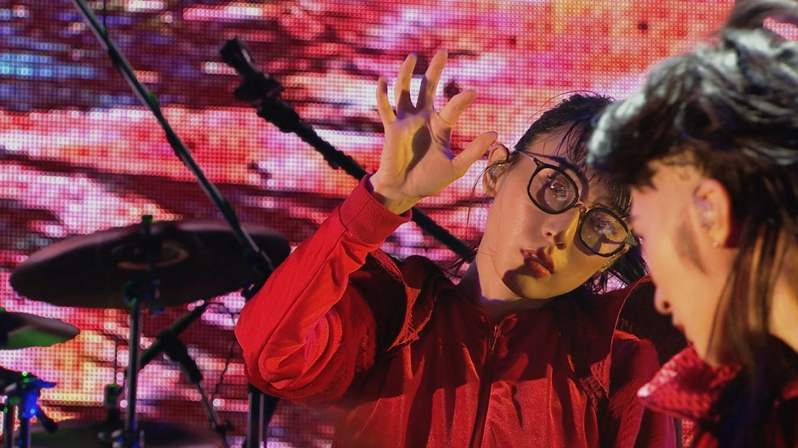 ＜And yet BiSH moves.＞より「FREEZE DRY THE PASTS」