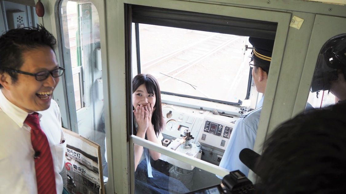 渋谷駅ハチ公前でお馴染み“青ガエル”の愛称で親しまれる人気車両を運転体験。
