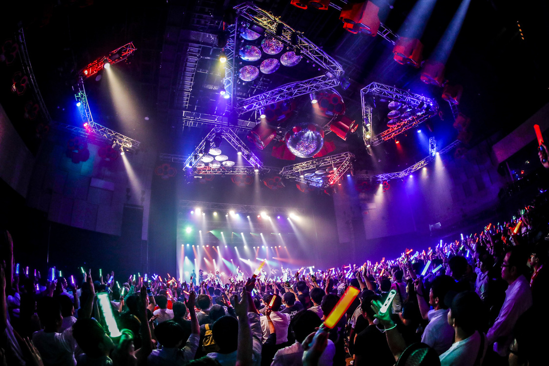 ＜TEAM SHACHI 1stシングル発売記念 プレミアムフリーライブ〜60minutes!! TEAM SHACHI BAND Rocks You Away!〜＞2019年10月4日＠新木場STUDIO COAST