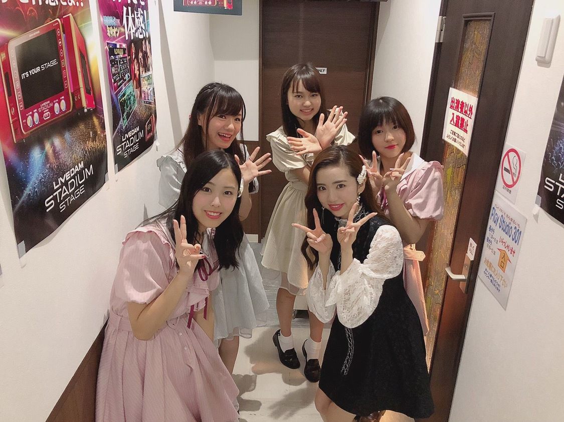 前列右が濵松里緒菜