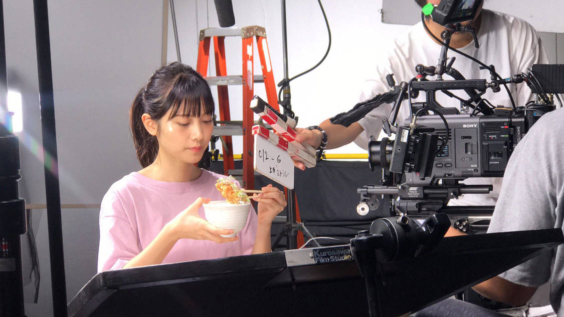 桃月なしこ出演TVCM「やよい軒ーやみつき油淋鶏定食ー」