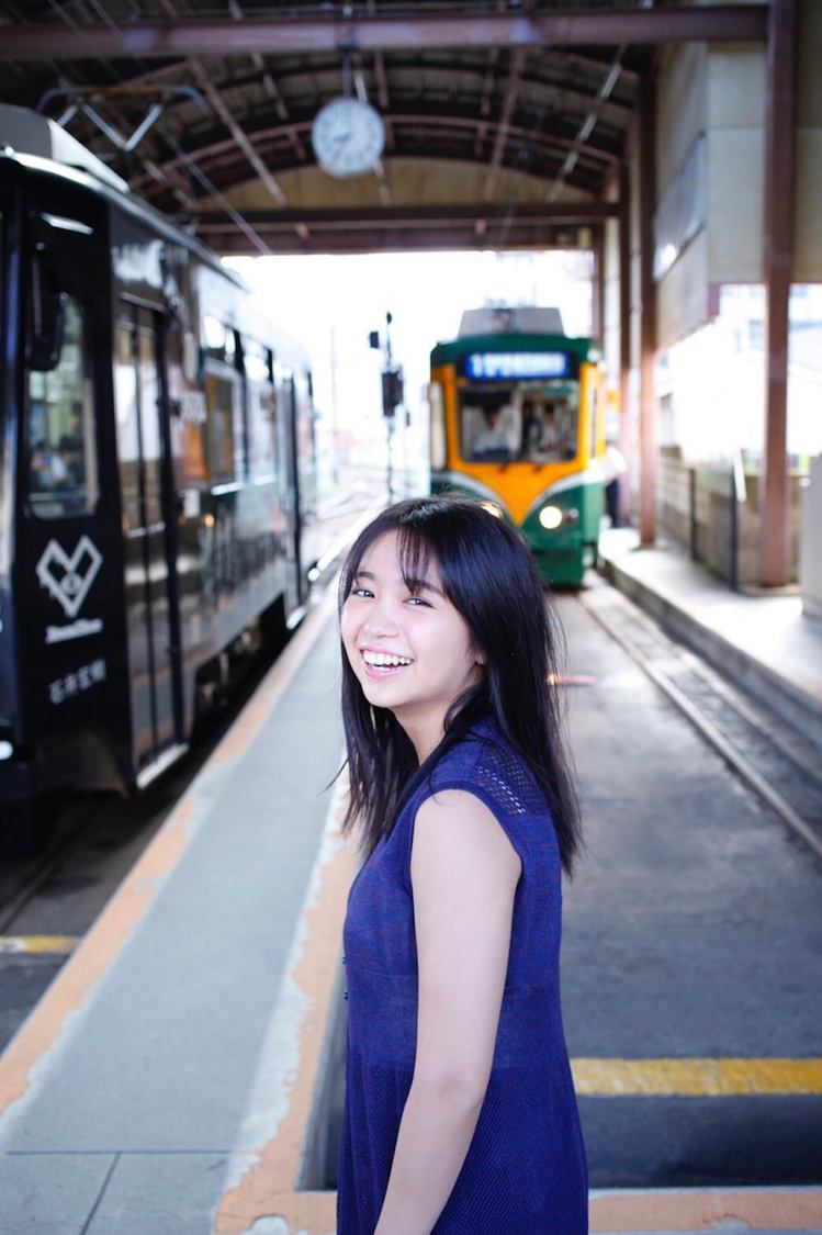 大原優乃2nd写真集『吐息』より