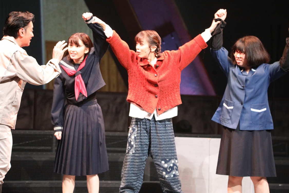 舞台『フラガール』メディア向けゲネプロ・囲み取材より