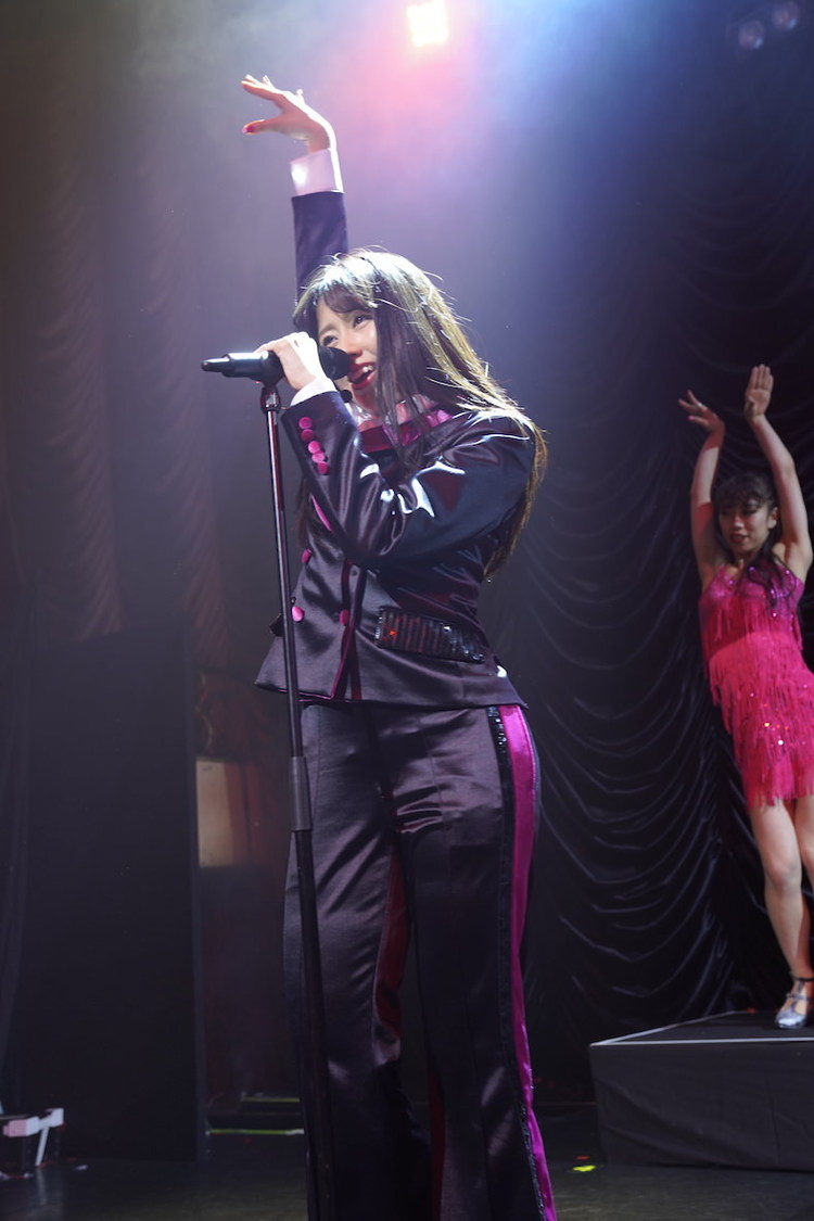 ＜5th ALBUM『MOMOIRO CLOVER Z』SHOW at 東京キネマ倶楽部＞ライブ写真