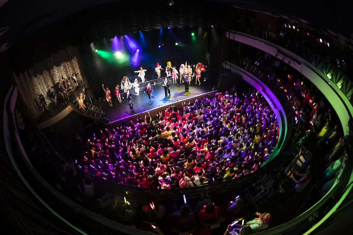 ＜5th ALBUM『MOMOIRO CLOVER Z』SHOW at 東京キネマ倶楽部＞ライブ写真