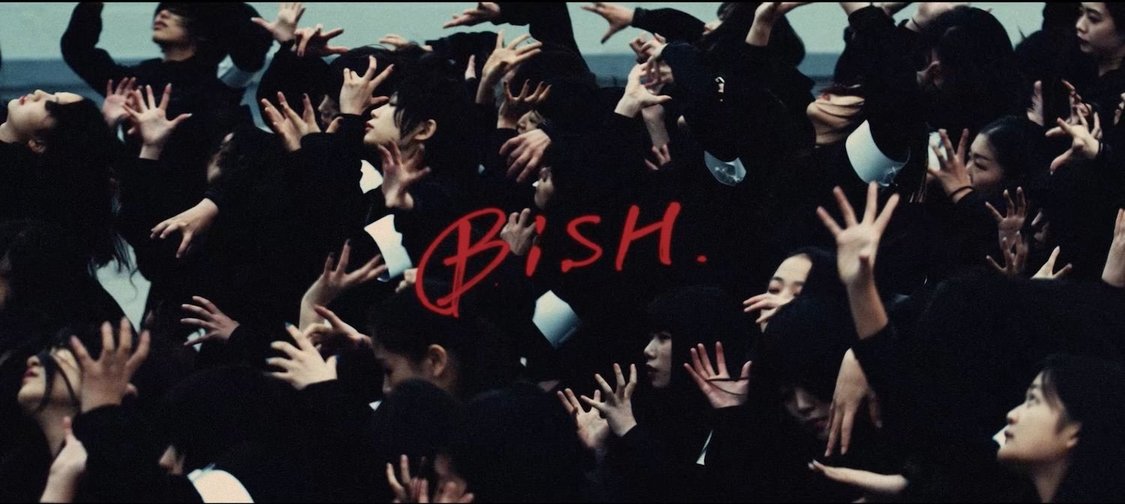 BiSH「KiND PEOPLE」MVより