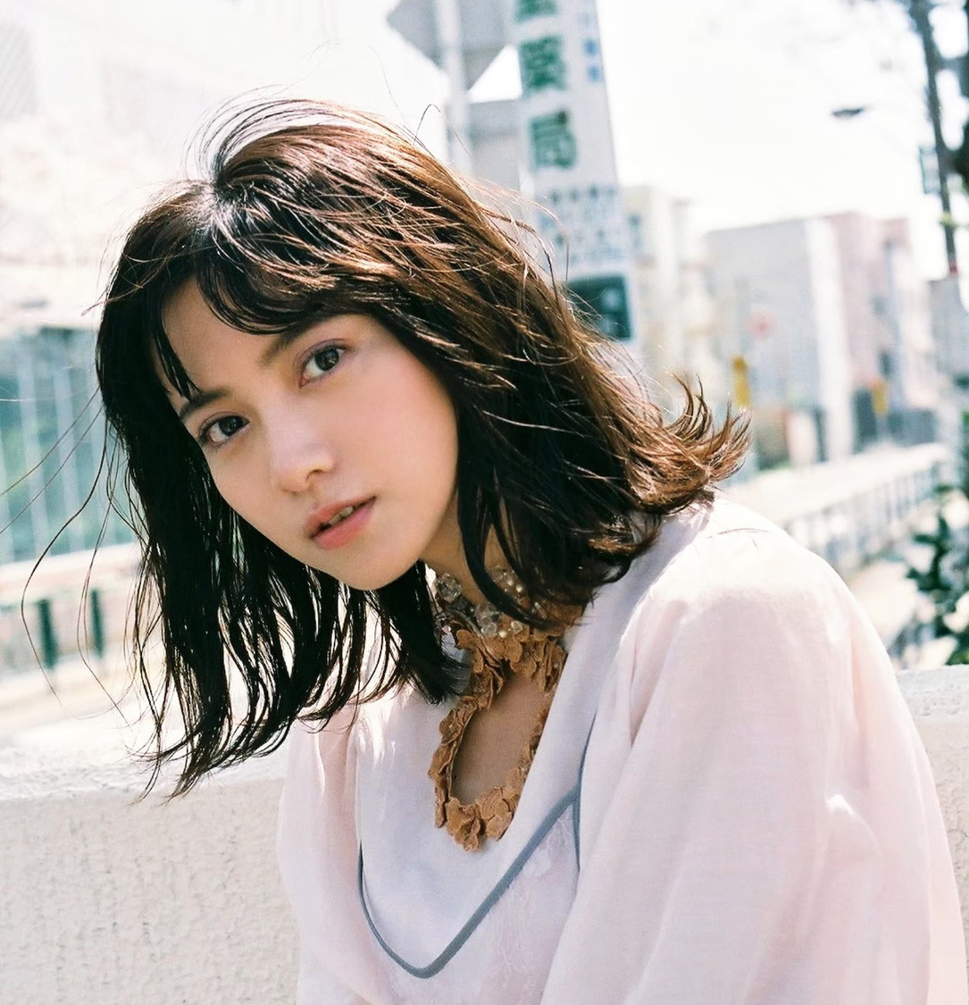 桃月なしこ（先輩役）