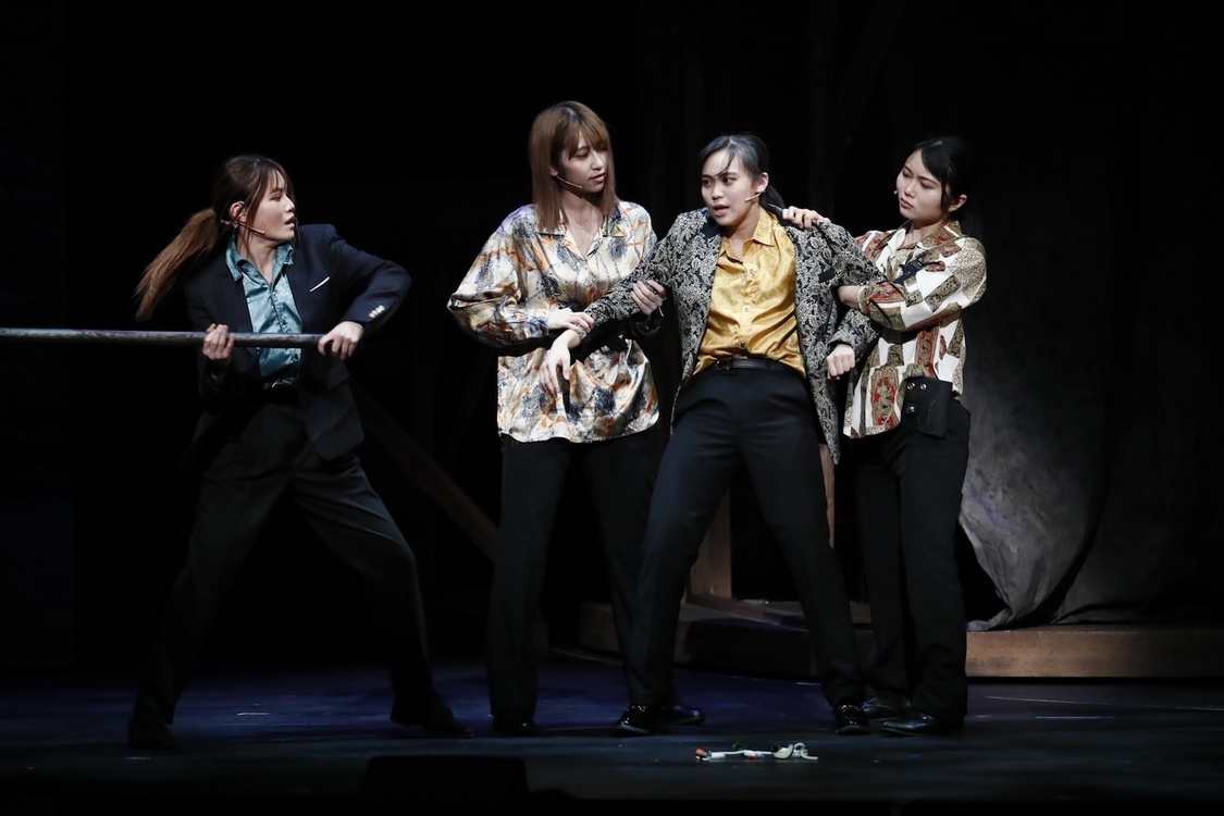 ＜仁義なき戦い〜彼女（おんな）たちの死闘篇〜＞