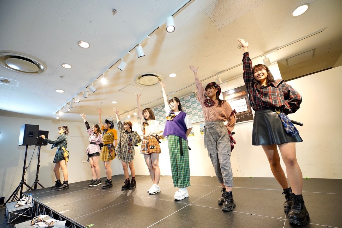 アップアップガールズ（2）＜『アオハル1st』リリース記念イベント＞｜東京・池袋マルイ 7Fイベントスペース（2019年11月10日）
